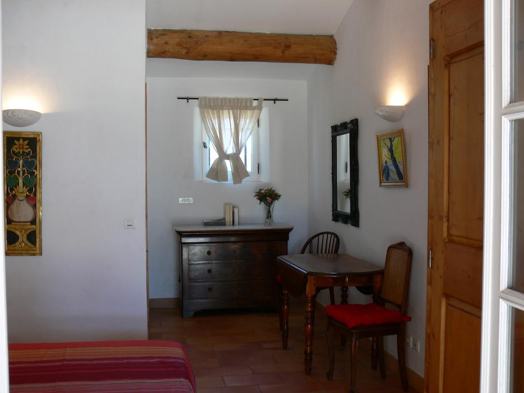 La Coudouliere Hotel Saint-Remy-de-Provence Bilik gambar